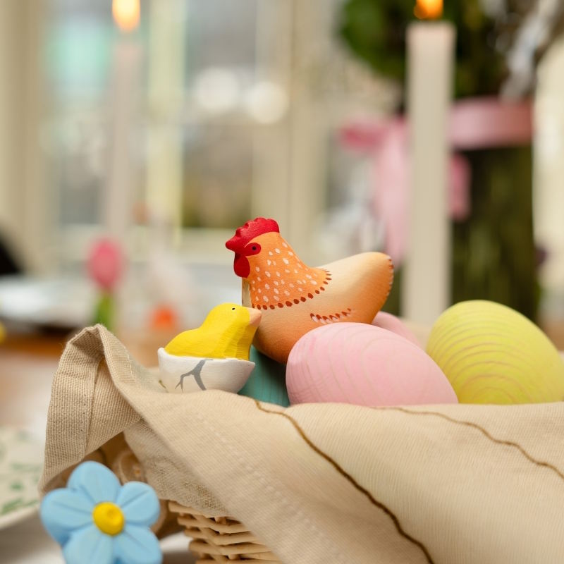 Bumbu Toys | Celebration Ring Ornament | Hen