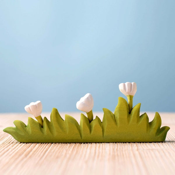 Bumbu Toys | Large Grass with White Flowers