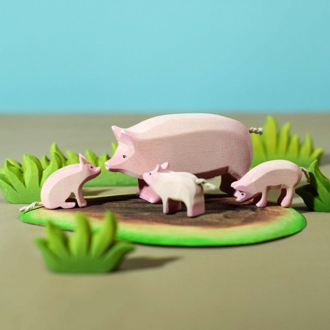 Bumbu Toys | Piglet Eating