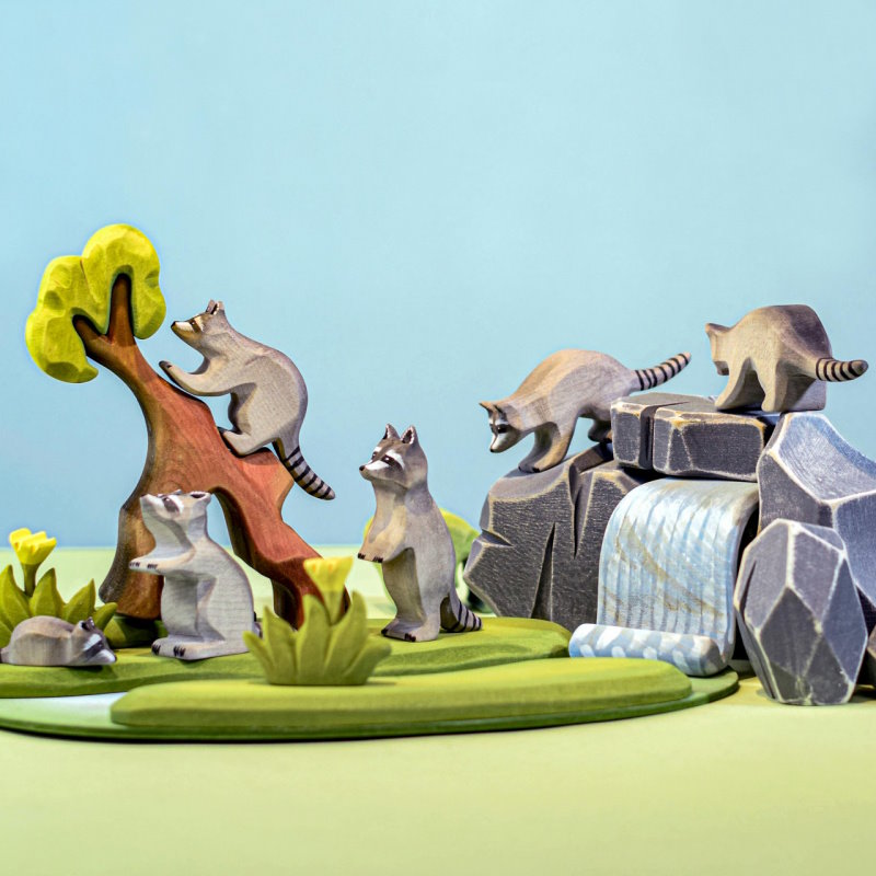 Bumbu Toys | Raccoon Sitting