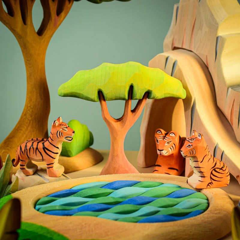 Bumbu Toys | Small Acacia Tree