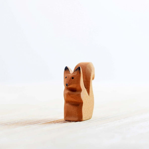 Bumbu Toys | Squirrel Sitting