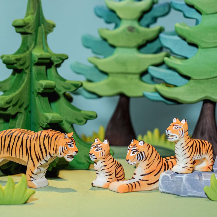 Bumbu Toys | Tiger Cub Sitting